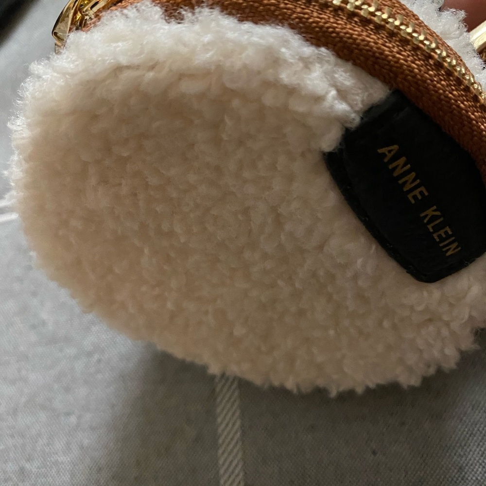 Purse - Picture 4 of 4
